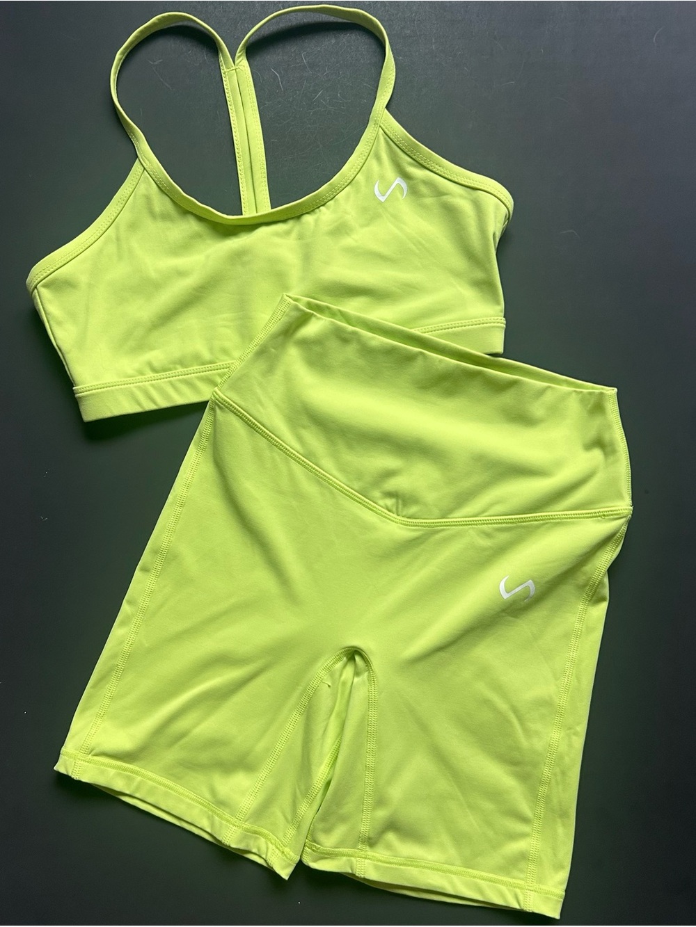 TLF Tempo Glo 3-Piece Bundle — Limeade Set + White Lift Crop Tee, Size M